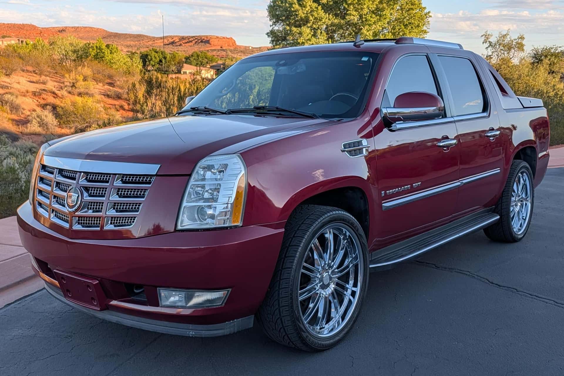 2007 Cadillac Escalade sold for $6,969