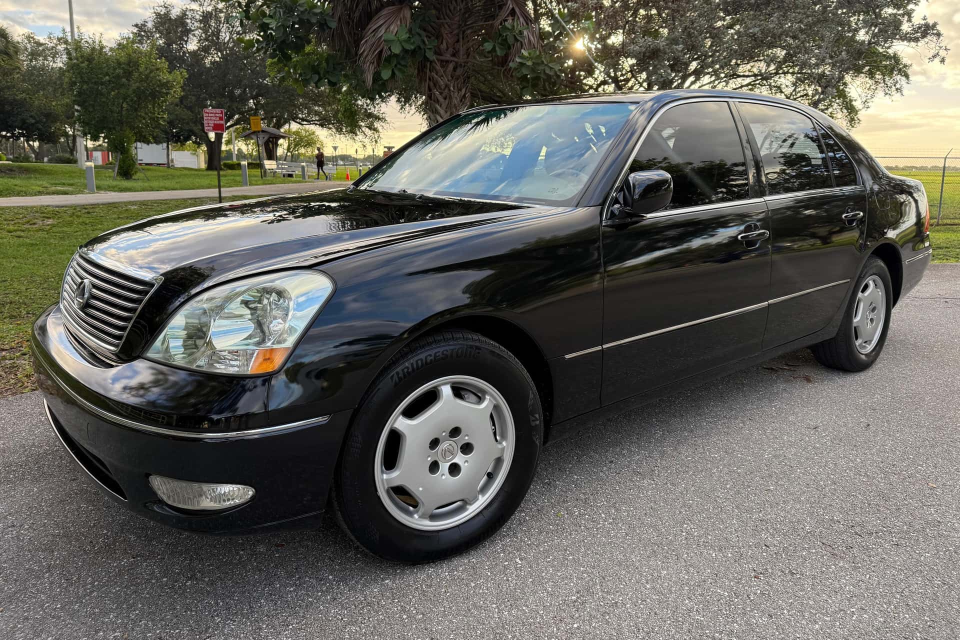 2001 Lexus LS sold for $8,000