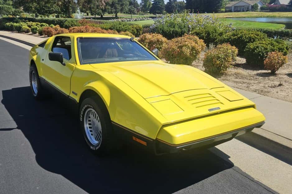 1976 Bricklin SV-1 sold for $15,000