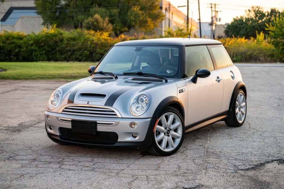 2006 Mini R53 Cooper S sold for $7,900