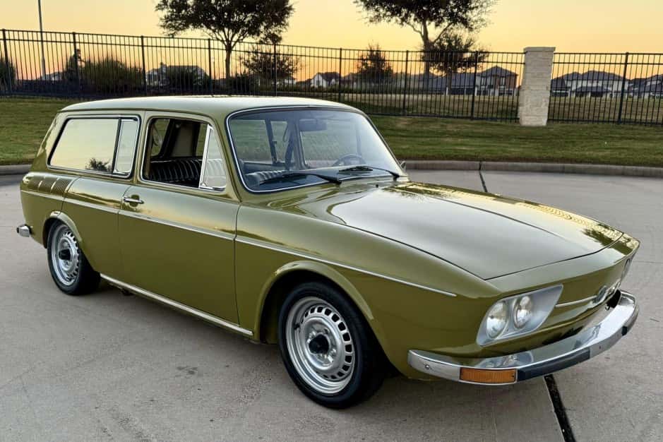 1972 Volkswagen Type 3 sold for $12,250