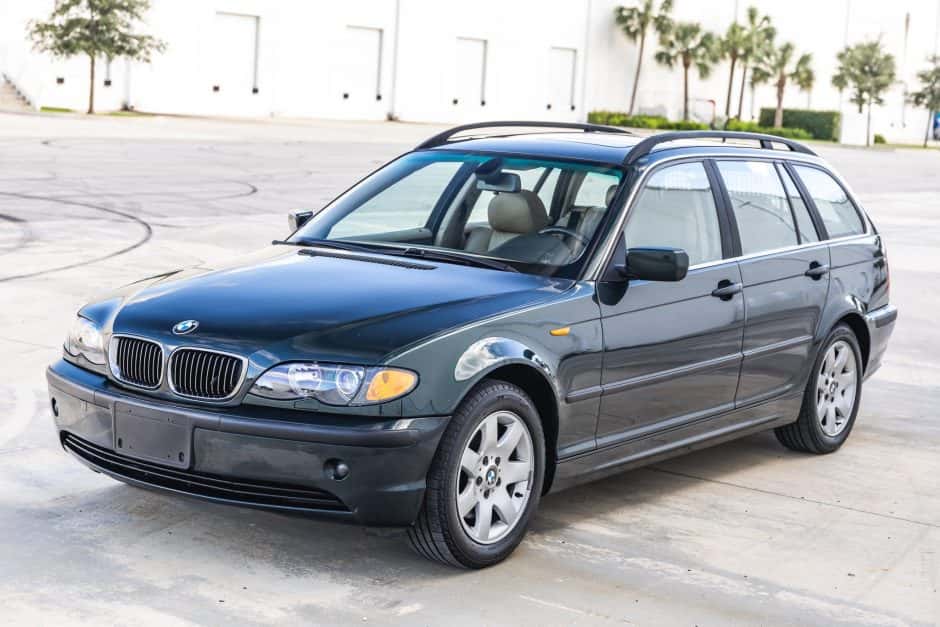 2004 BMW E46 3-Series Touring sold for $7,100