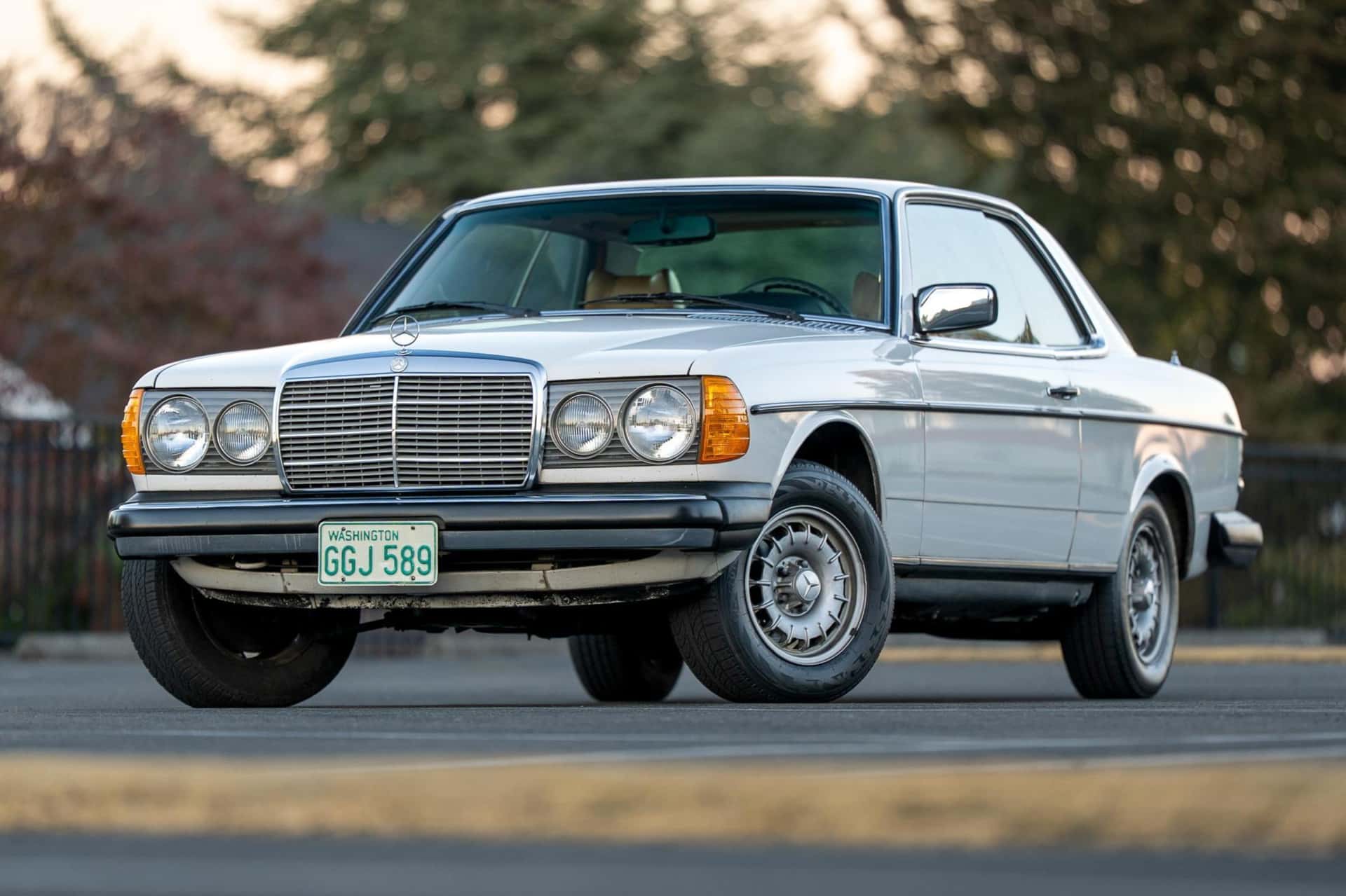 1978 Mercedes-Benz E-Class sold for $16,333