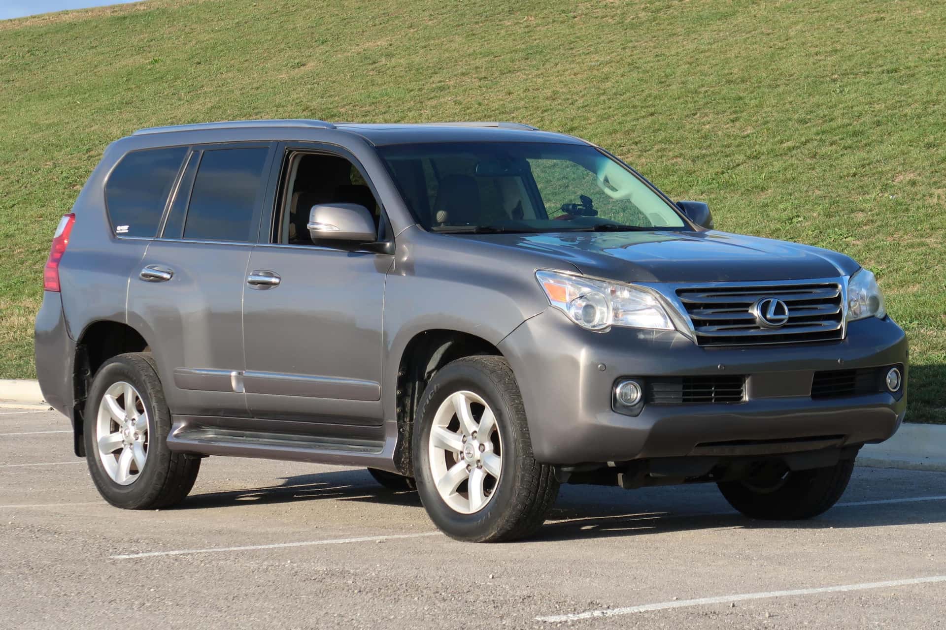 2013 Lexus GX sold for $11,000