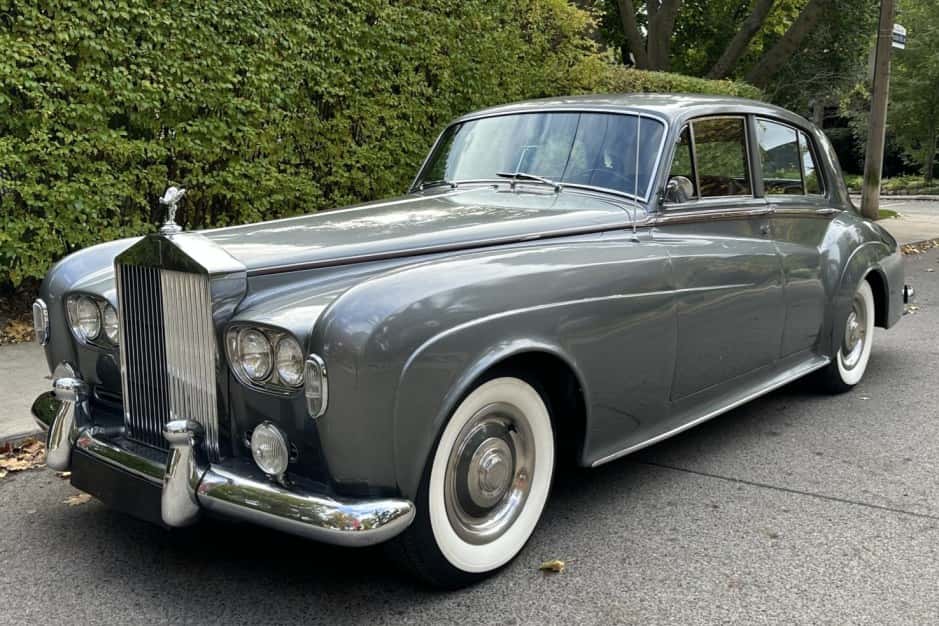 1965 Rolls-Royce Silver Cloud & Phantom V sold for $40,500