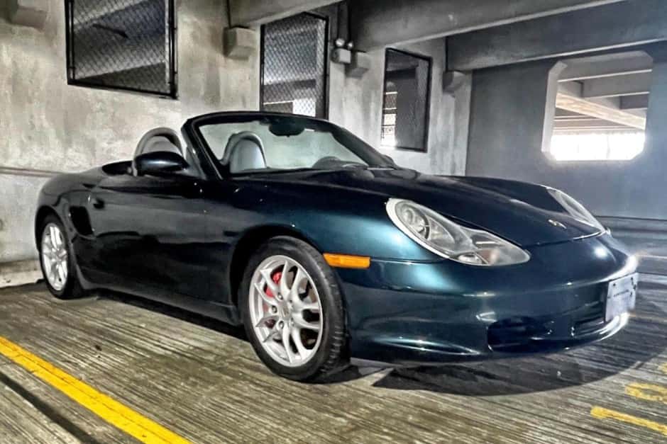 2004 Porsche 986 Boxster sold for $7,350