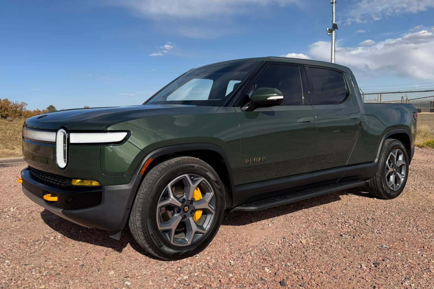 2022 Rivian R1T sold for $44,250