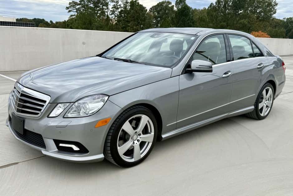 2010 Mercedes-Benz W212 E-Class sold for $19,777
