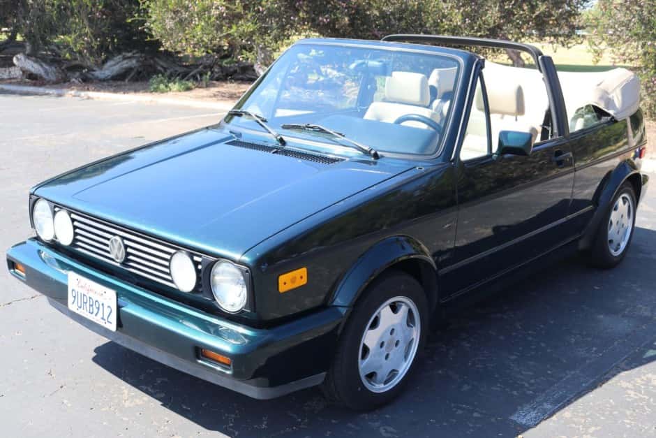 1993 Volkswagen Golf/Rabbit Cabriolet Mk1 sold for $8,800