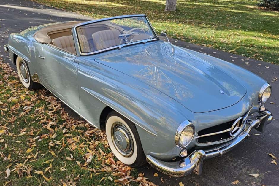 1957 Mercedes-Benz 190SL sold for $143,000