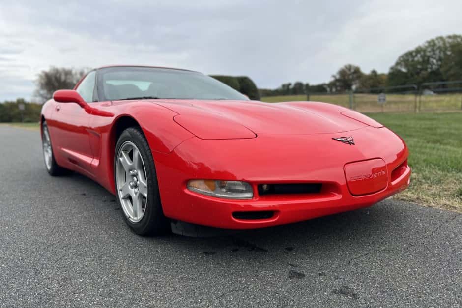 1998 Chevrolet Corvette C5 Coupe sold for $15,069