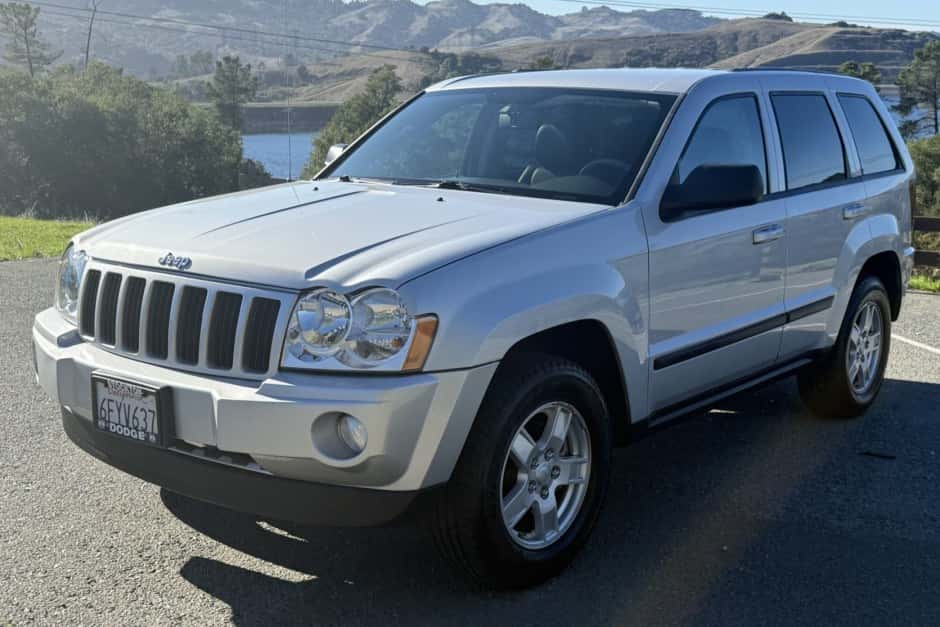 2007 Jeep WK Grand Cherokee sold for $9,900