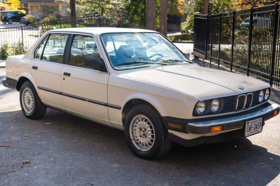 1987 BMW E30 3-Series Sedan sold for $7,500