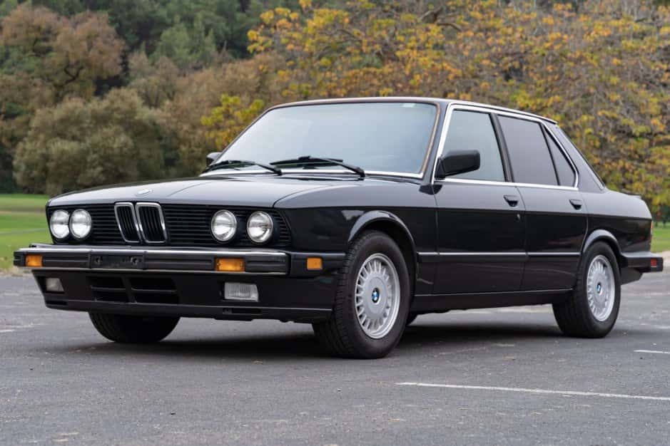 1987 BMW E28 5-Series sold for $20,558