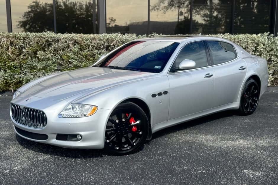 2009 Maserati Quattroporte sold for $18,500