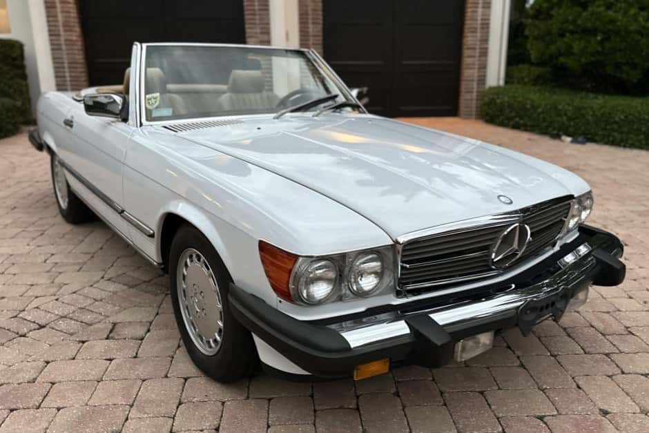 1989 Mercedes-Benz R107 SL sold for $26,250