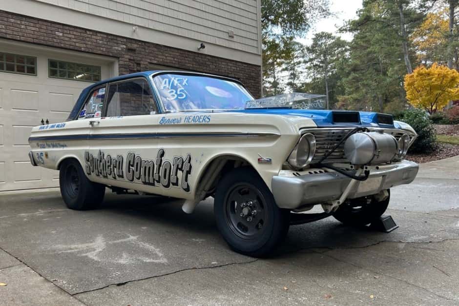 1965 Ford Falcon sold for $15,500