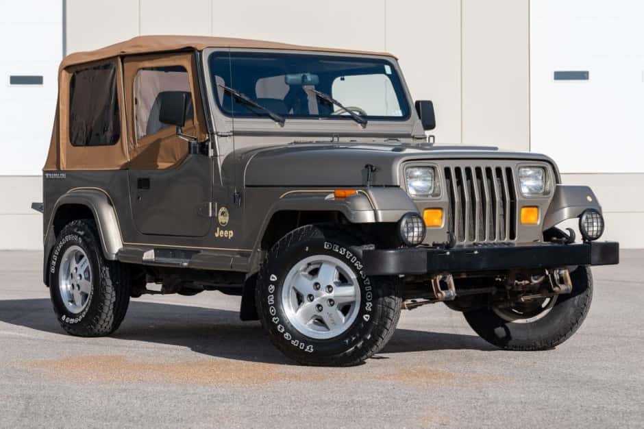 1991 Jeep Wrangler YJ (1987-1995) sold for $22,500