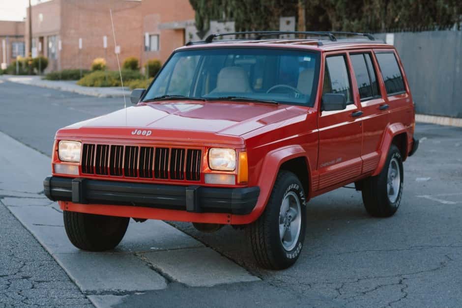 1996 Jeep XJ Cherokee sold for $9,200