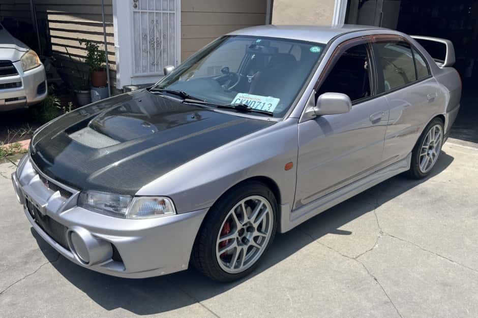 1997 Mitsubishi Lancer Evolution sold for $16,250