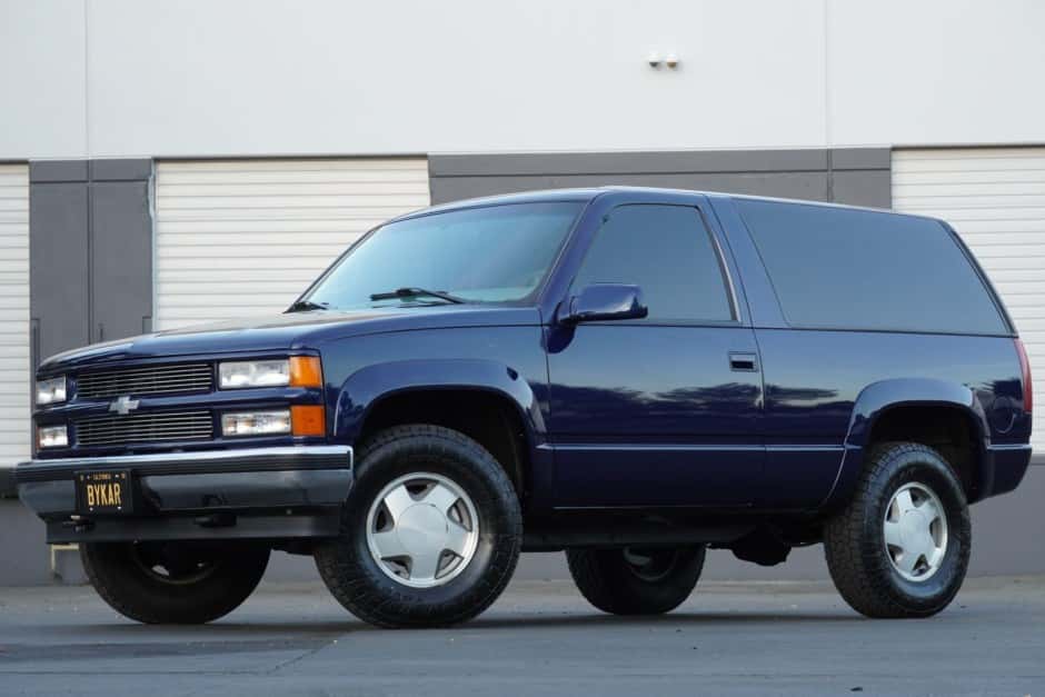 1999 Chevrolet Tahoe GMT400 sold for $33,250