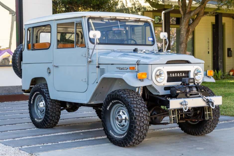 1974 Toyota Land Cruiser FJ40 sold for $41,500