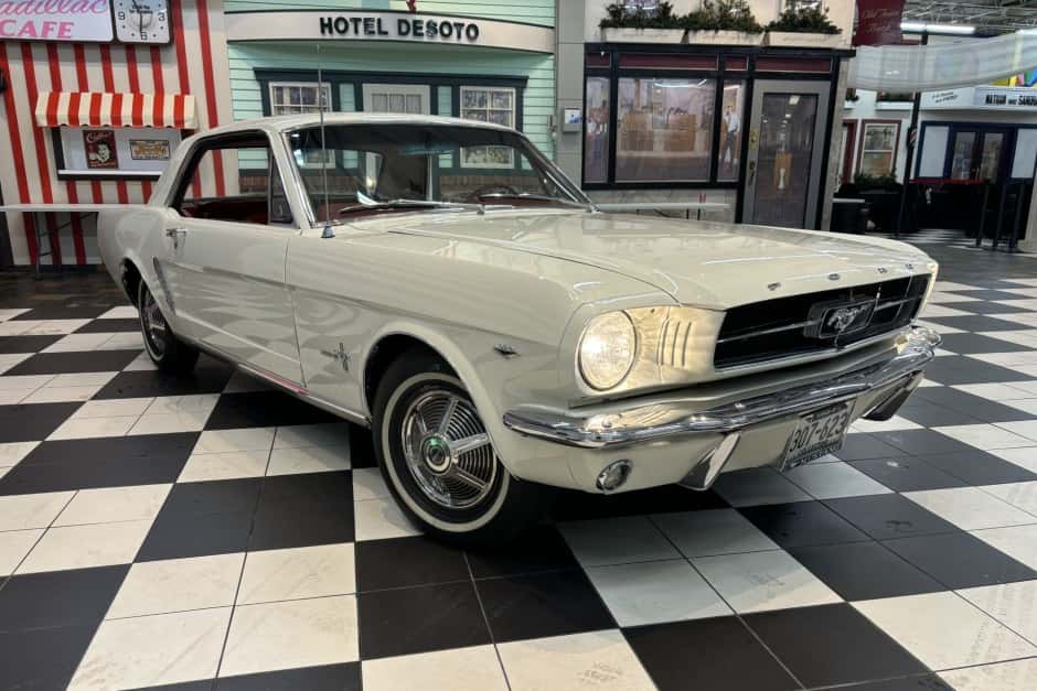 1964 Ford Mustang 1964.5-1966 sold for $23,500
