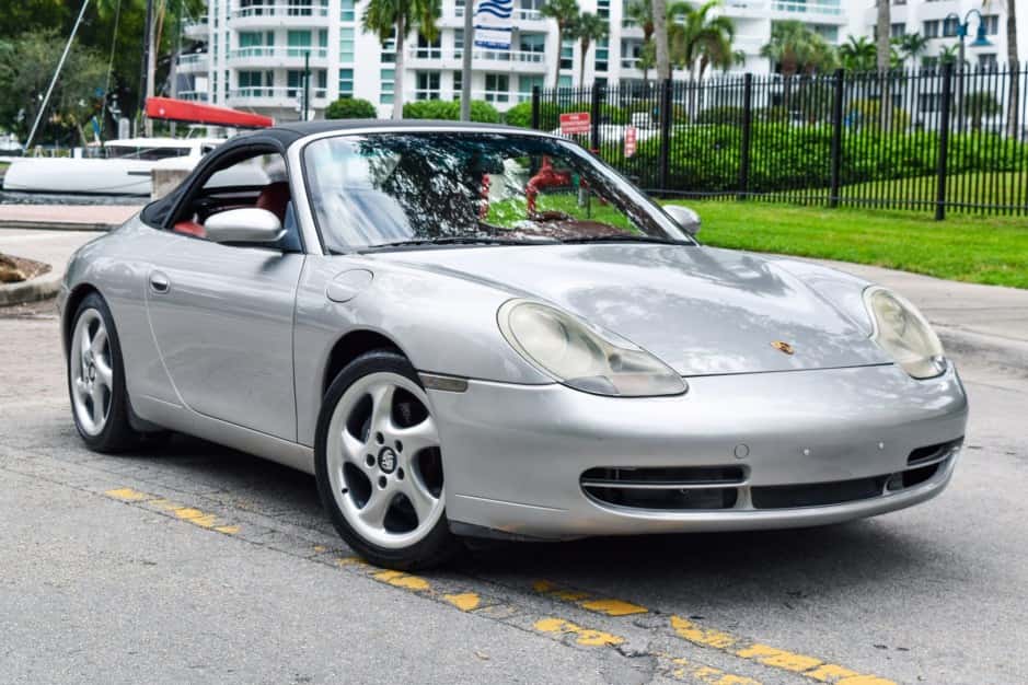2000 Porsche 996 911 (Non-Turbo/GT2/GT3) sold for $20,138