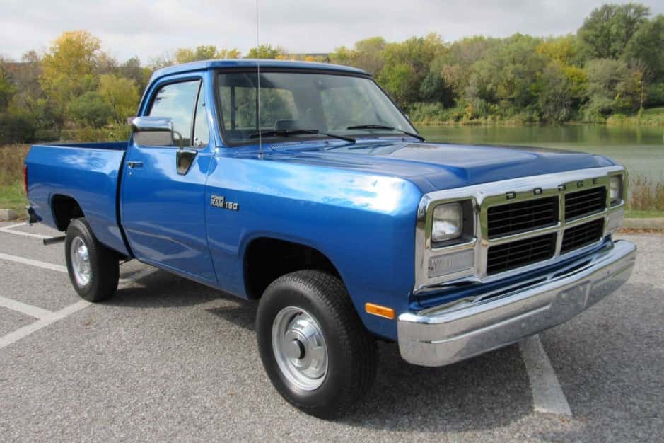 1993 Dodge Ram (1981-1993) sold for $33,500