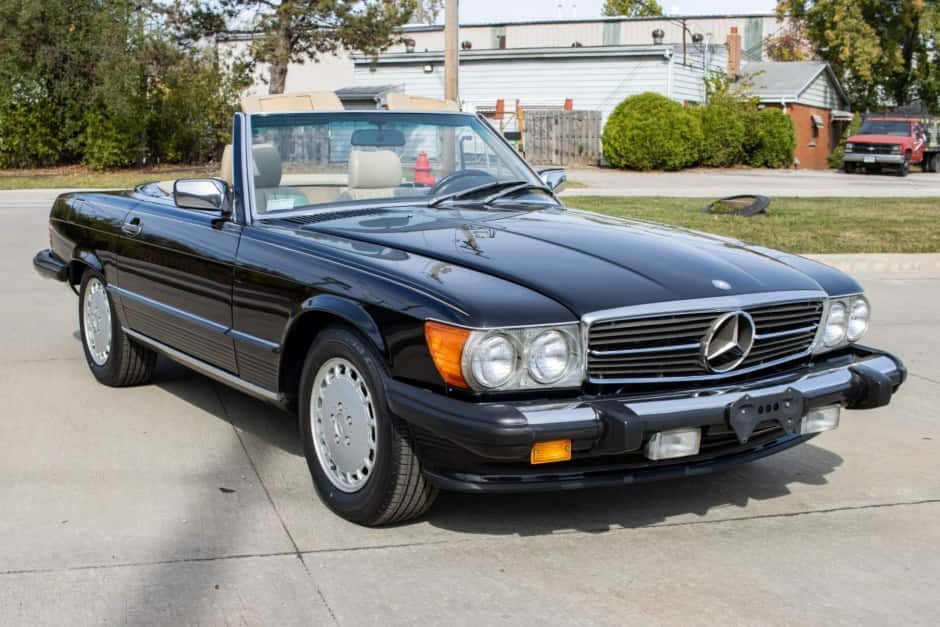 1989 Mercedes-Benz R107 SL sold for $38,000