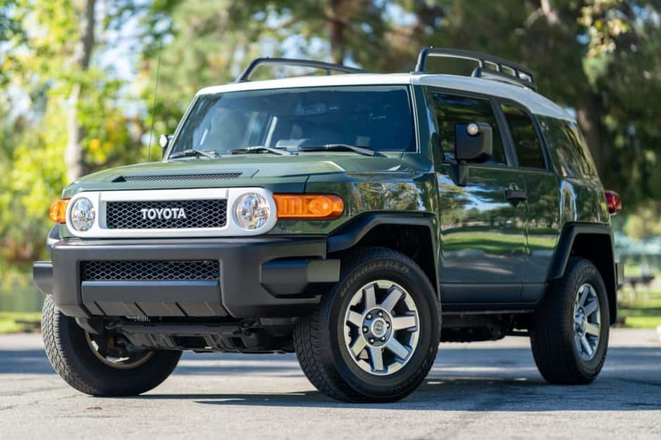 2014 Toyota FJ Cruiser sold for $35,500