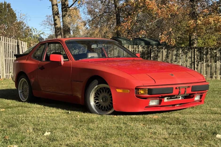1984 Porsche 944 sold for $5,500