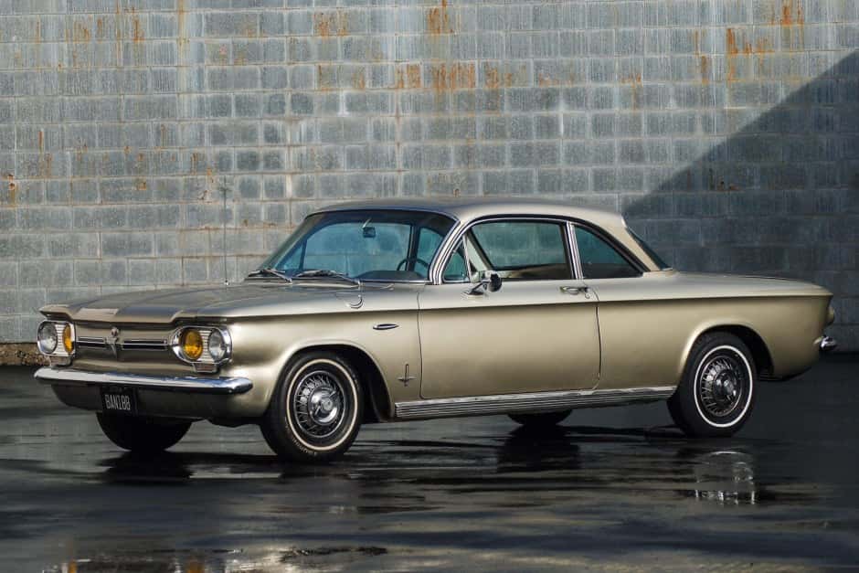 1962 Chevrolet Corvair (1960-1964) sold for $7,500