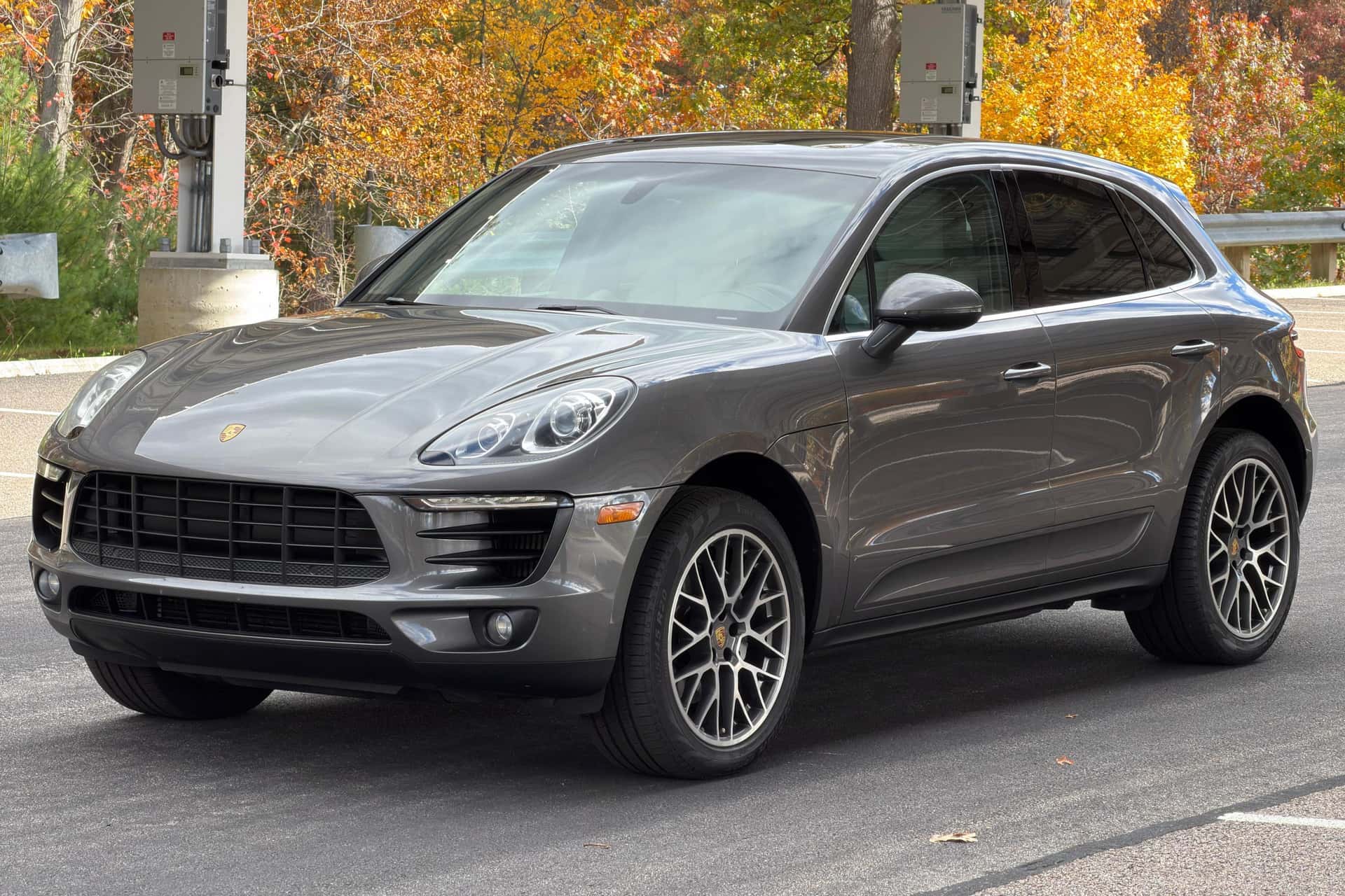 2016 Porsche Macan sold for $14,600