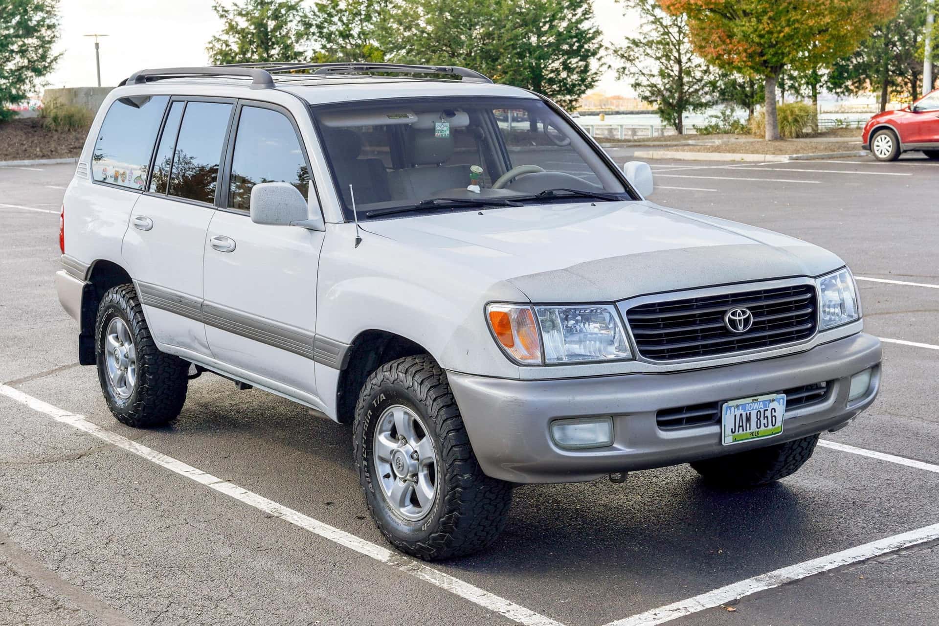 2002 Toyota Land Cruiser sold for $7,500