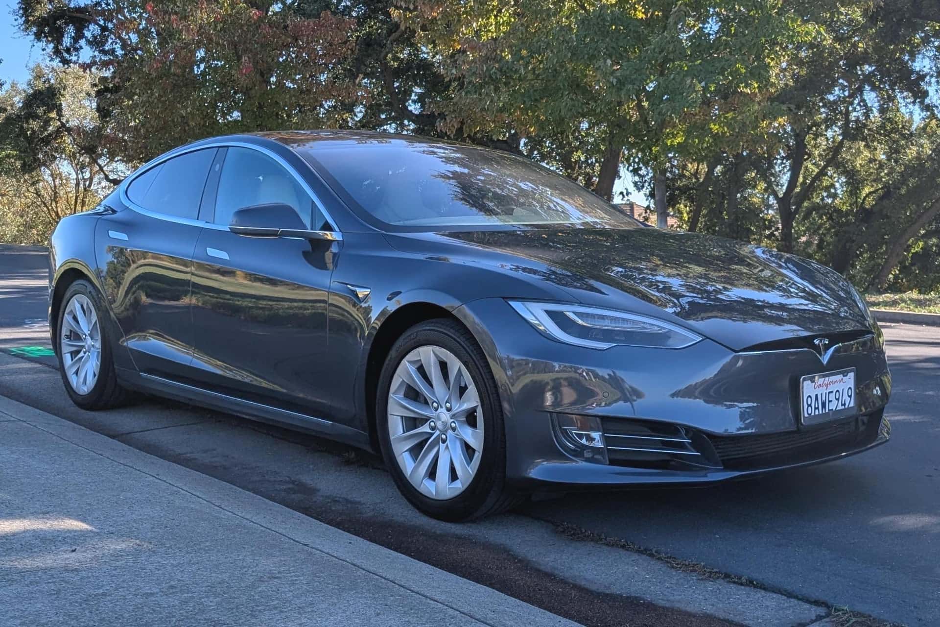2017 Tesla Model S sold for $27,000