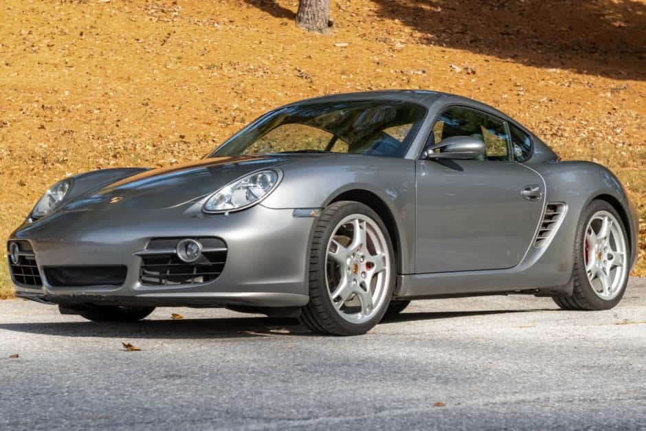 2006 Porsche 987 Cayman sold for $30,500