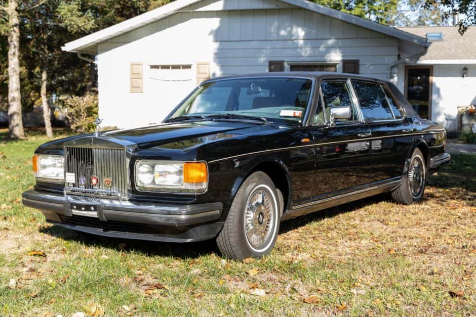 1987 Rolls-Royce SZ Silver Spirit & Silver Spur sold for $11,500