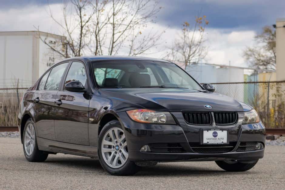 2006 BMW E90 3-Series Sedan sold for $9,750