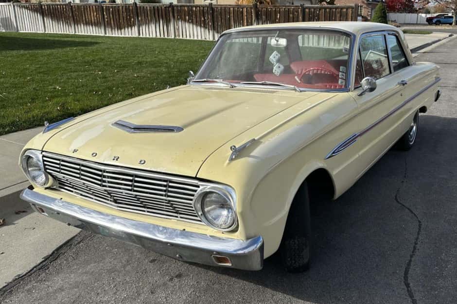 1963 Ford Falcon sold for $6,550