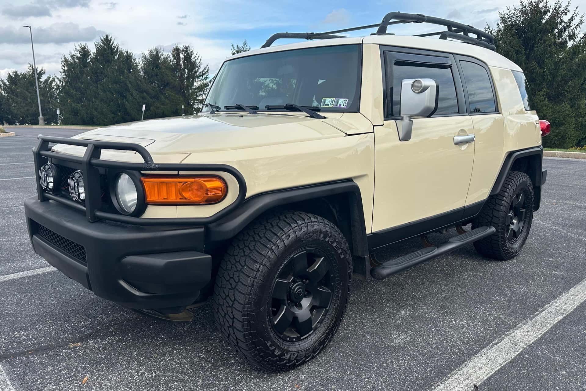 2008 Toyota FJ Cruiser sold for $10,400