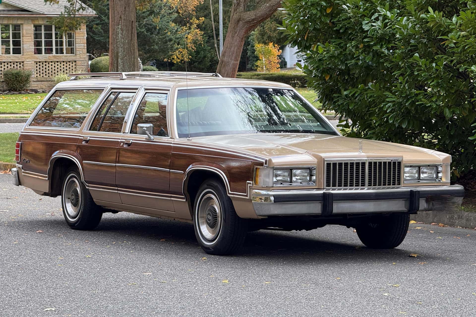 1985 Mercury Grand Marquis sold for $7,300