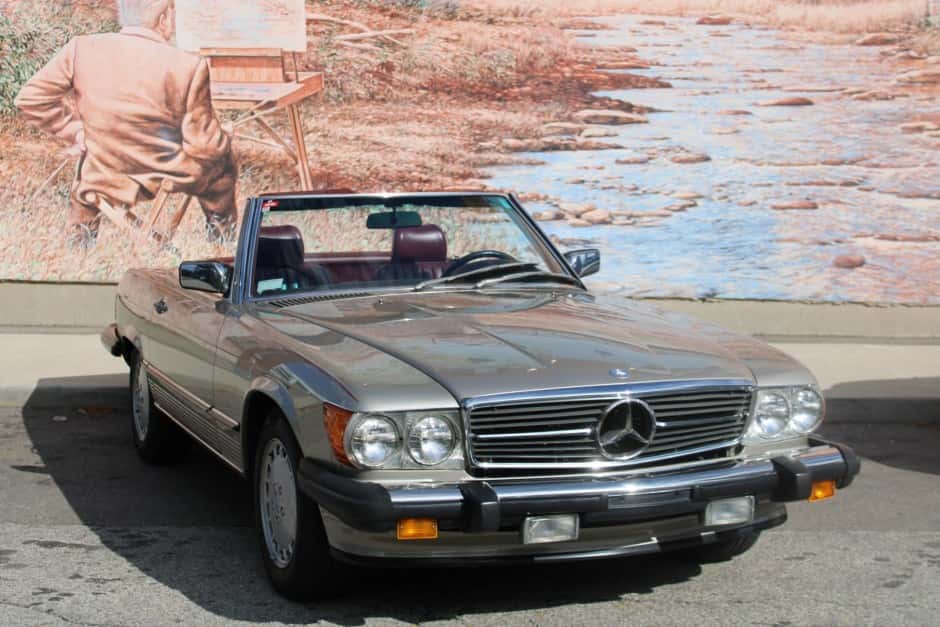 1988 Mercedes-Benz R107 SL sold for $31,775