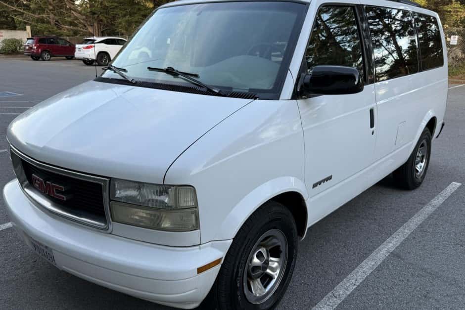 2001 GMC Van sold for $13,500