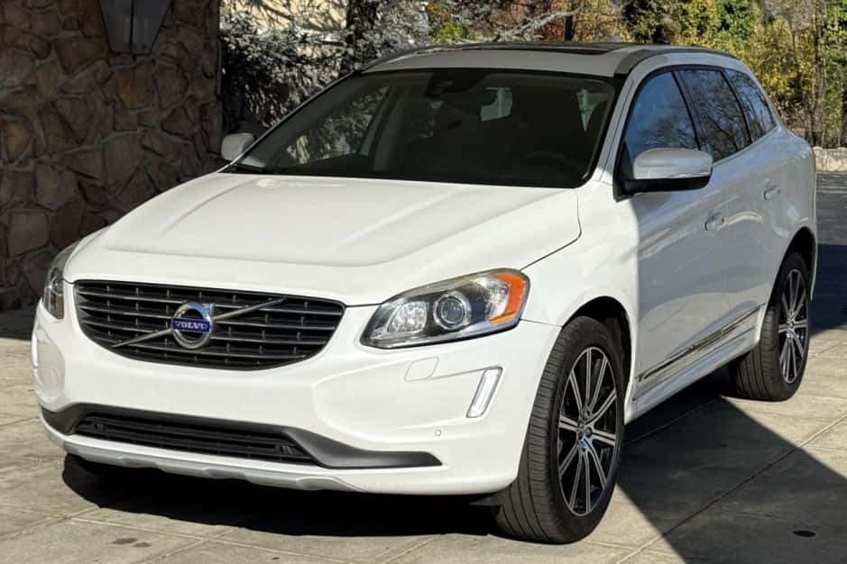 2017 Volvo XC60 sold for $10,000
