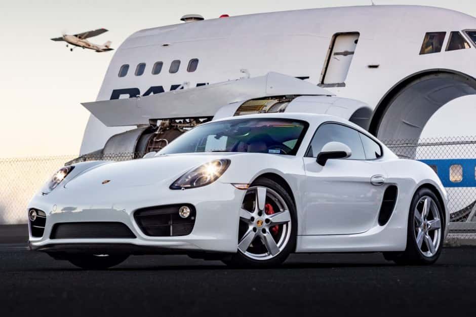 2016 Porsche 981 Cayman sold for $62,000