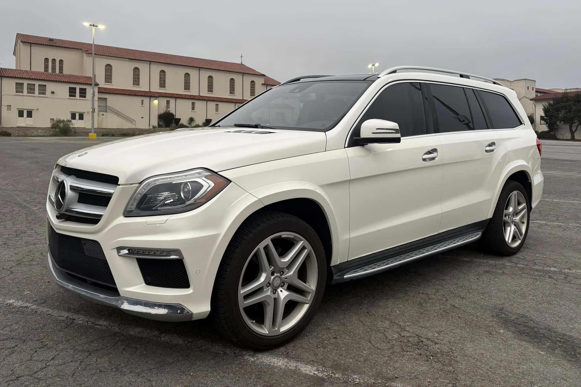 2015 Mercedes-Benz GL-Class sold for $27,000