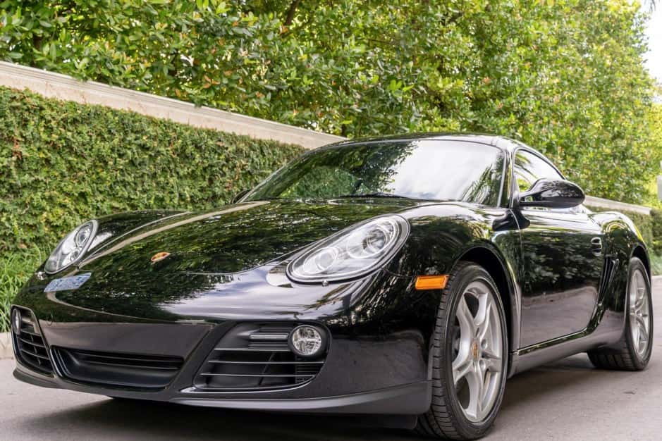 2009 Porsche 987 Cayman sold for $42,500
