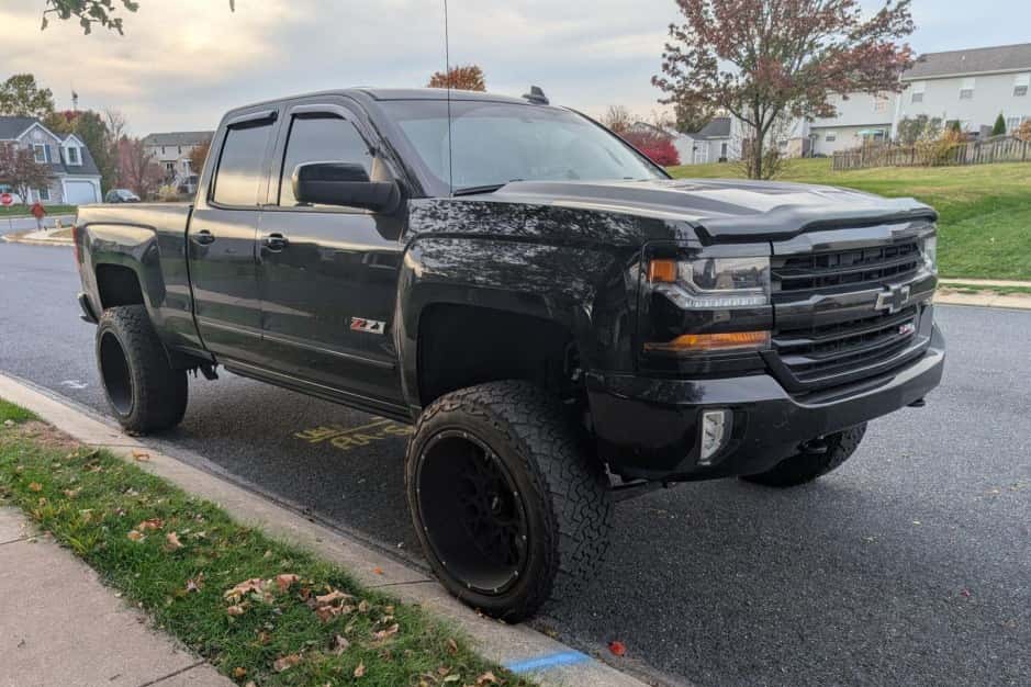 2017 Chevrolet Silverado K2XX (2014-2019) sold for $20,650