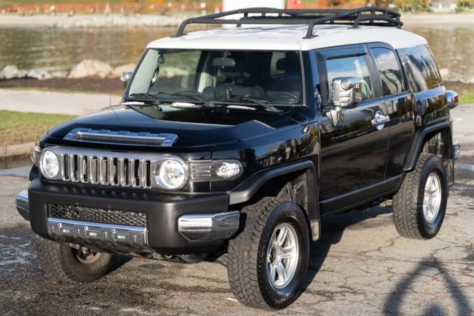 2007 Toyota FJ Cruiser sold for $21,229
